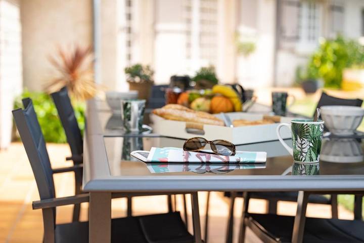 Location de vacances pour 10 personnes, avec terrasse ainsi que jardin et vue à Migné-Auxances - 2