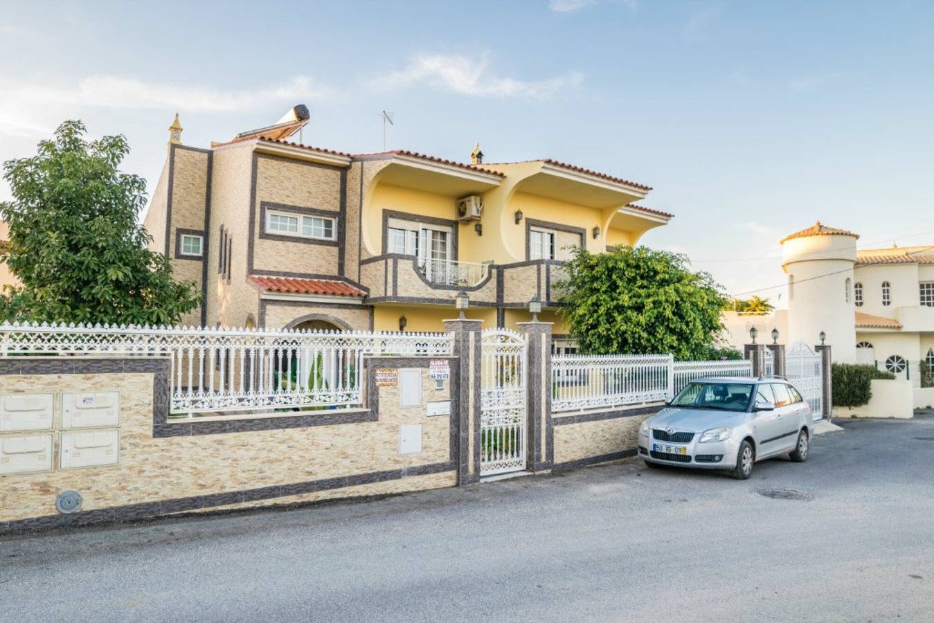 Geheel appartement, Appartement 'T1 Anastacio' dichtbij de zee met gedeeld zwembad & Wi-Fi in Albufeira, Faro District