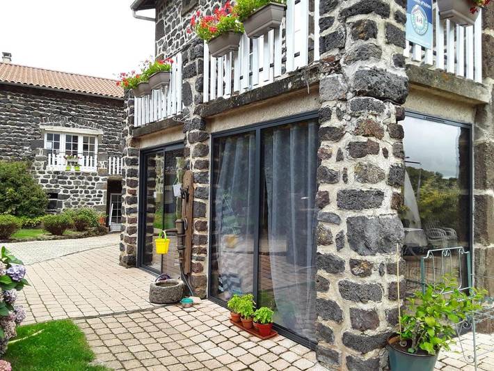 Location de vacances pour 2 personnes, avec jardin, animaux acceptés dans Séneujols - 2