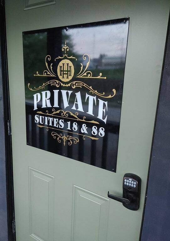 Ganze Wohnung, Havisham House Suite 88 - 3 bedroom, 2 bath, wine trail, bourbon bar -Alto Pass in Alto Pass, Union County (IL)