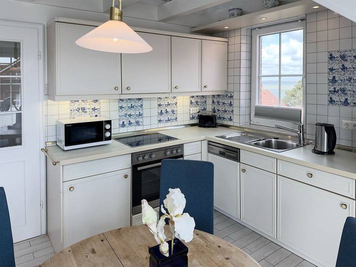 Ganze Wohnung, Ferienwohnung Südspitze 10 mit Meerblick in Wittdün – nur 100 m bis zum Strand in Nordfriesische Inseln (Schleswig-Holstein) (Schleswig-Holstein), Wittdün