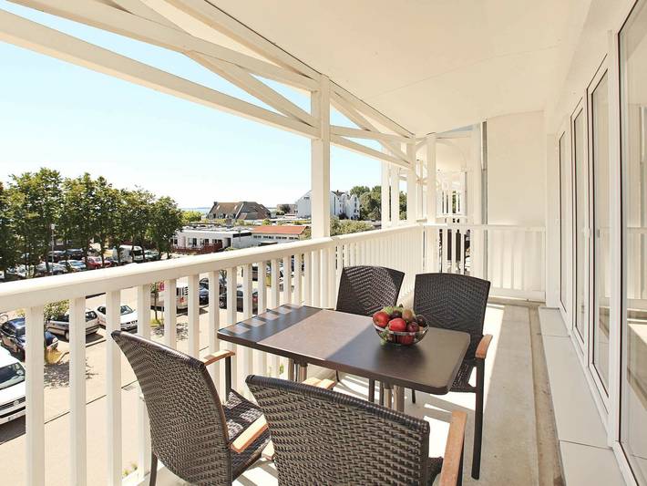 Ferienwohnung für 2 Personen, mit Garten und Whirlpool sowie Balkon und Sauna, kinderfreundlich in Großenbrode