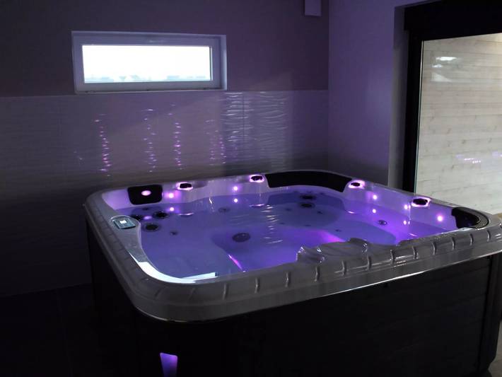 Location de vacances pour 10 personnes, avec piscine et jardin dans Anse de Kernic - 2