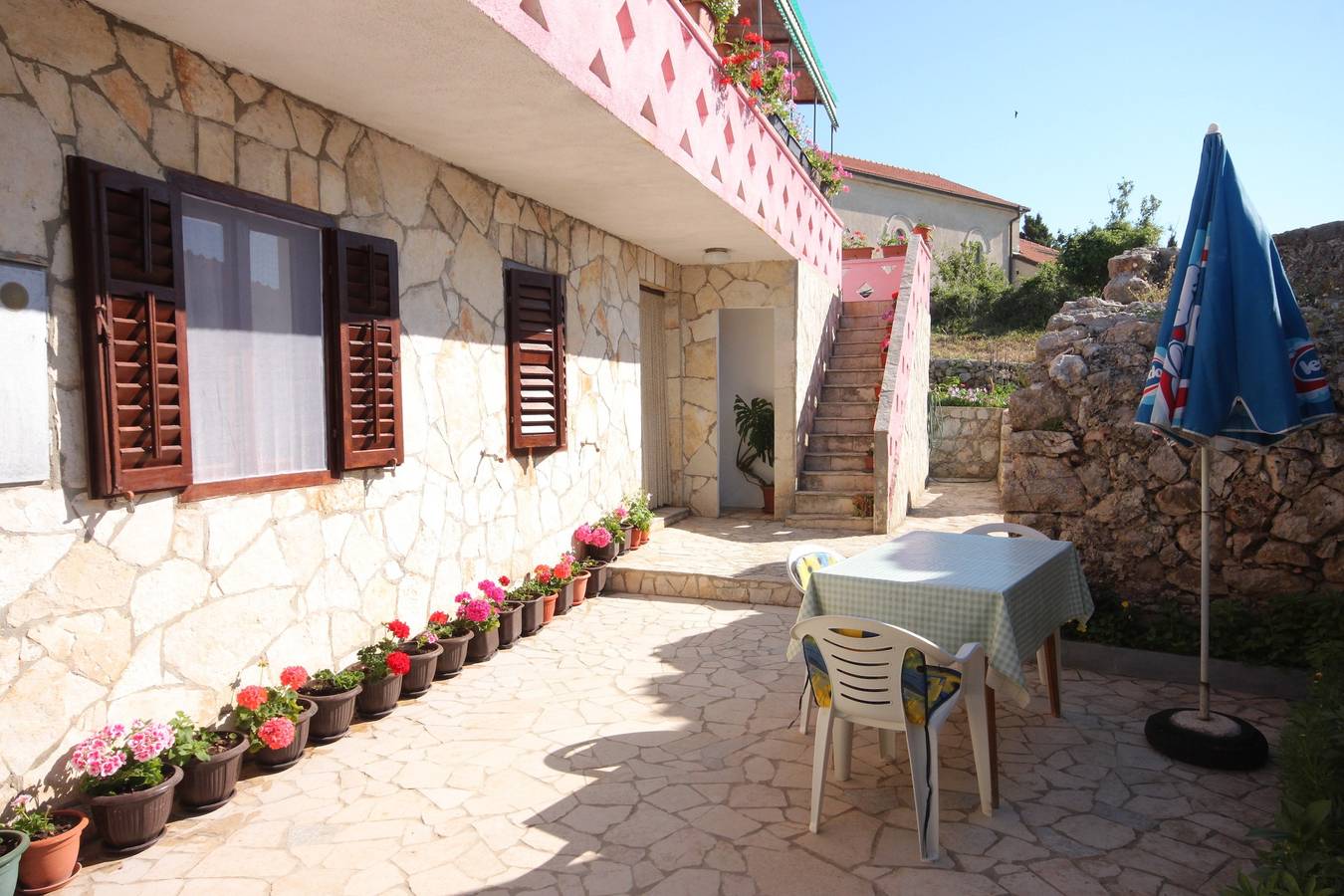 Ganze Wohnung, 1-Zimmer-Ferienwohnung mit Terrasse Stivan, Cres A-382-d in Martinscica, Cres
