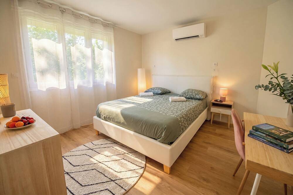 Villa Edouard - 180m2 en pleine nature - 20min Disney - 7min Aéroport in Claye-Souilly, Seine-et-Marne