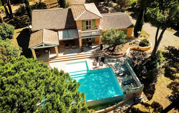 Location de vacances pour 8 personnes, avec Terrasse à Vidauban - 2