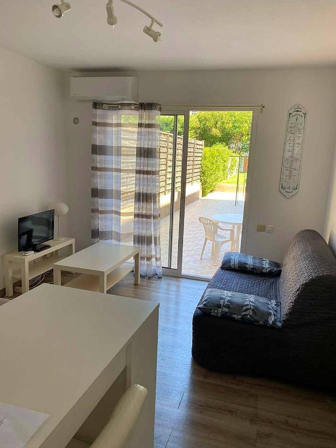 Appartement entier, Studio calme près d’Aubagne in La Penne-sur-Huveaune, Côte méditerranéenne (France)