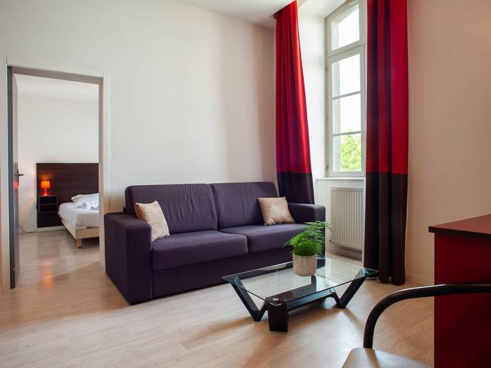 Gîte pour 6 personnes, avec piscine, adapté aux familles à Dinan - 3