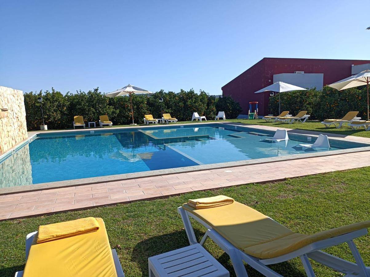 Villa dos I's com Piscina Privada - 12 a 28 px in Algoz e Tunes, Distrito de Faro