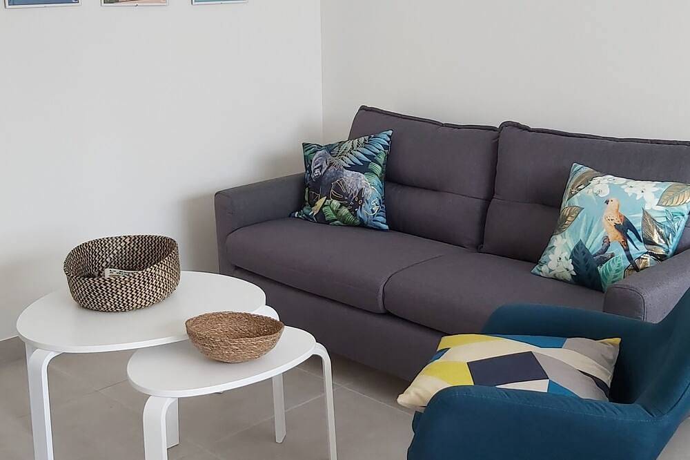 Villa neuve et indépendante avec 2 chambres 4 personnes in Rocbaron, Côte méditerranéenne (France)