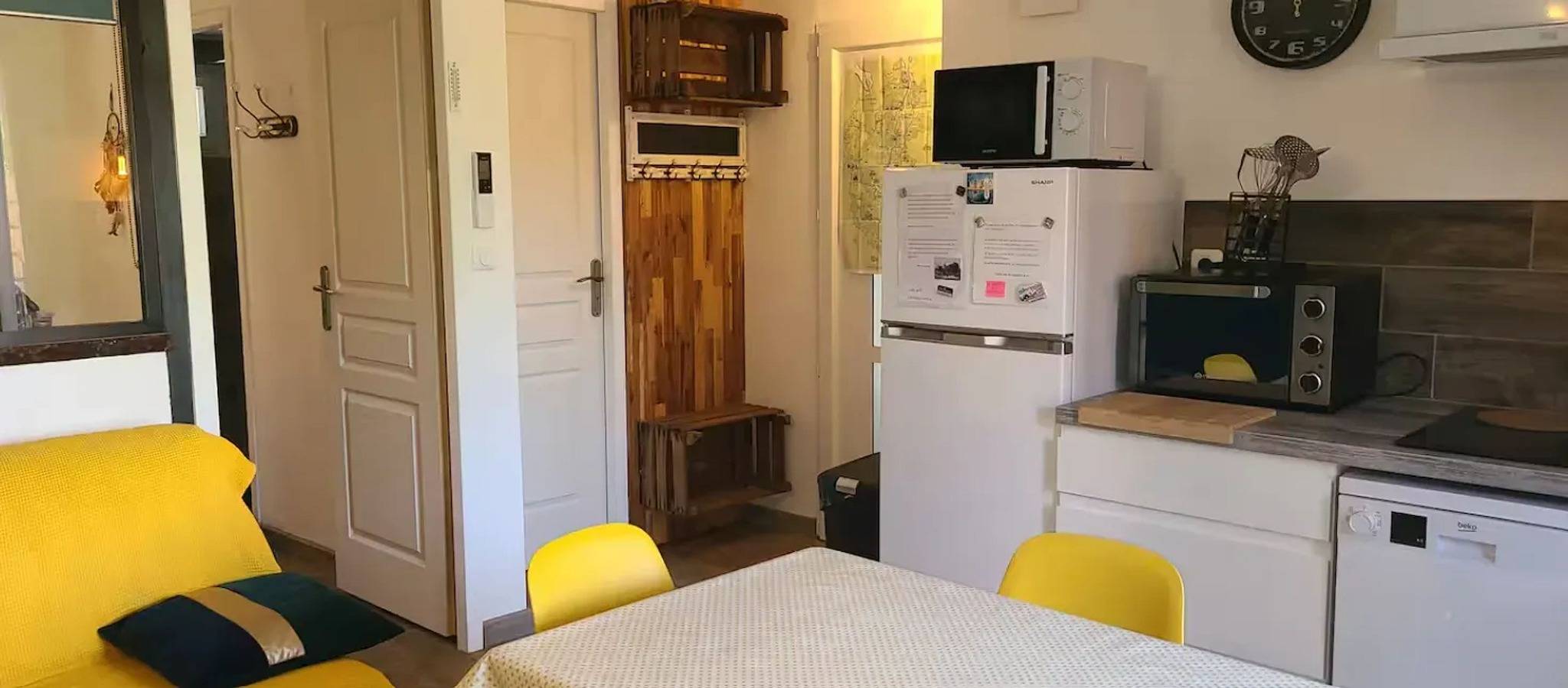 Acogedora casa con jardín en Pierrelatte, 28 m², 2 pers. in Pierrelatte, Región de Nyons