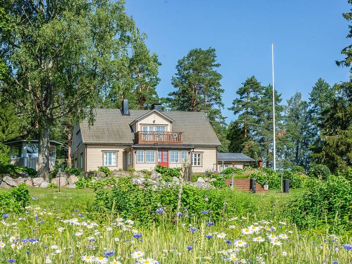 Päätalo, mökkilomat ja perhejuhlat in Asikkala, Päijät-Häme