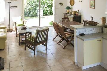Gîte pour 6 personnes, avec jardin, animaux acceptés dans Plage De Treherve