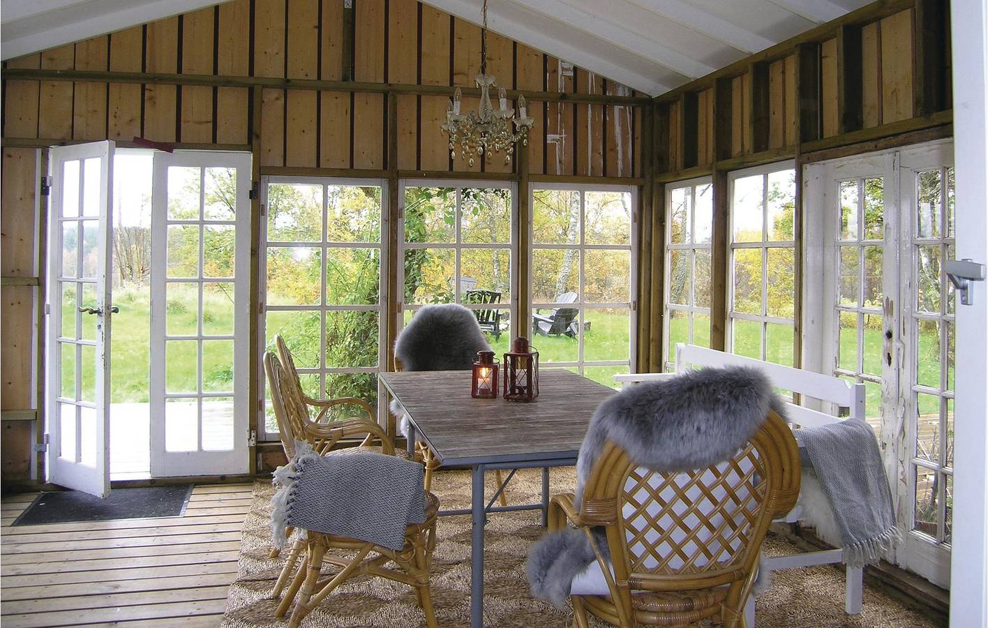 Ferienhaus für 8 Personen mit Garten in Vallen, Västergötland