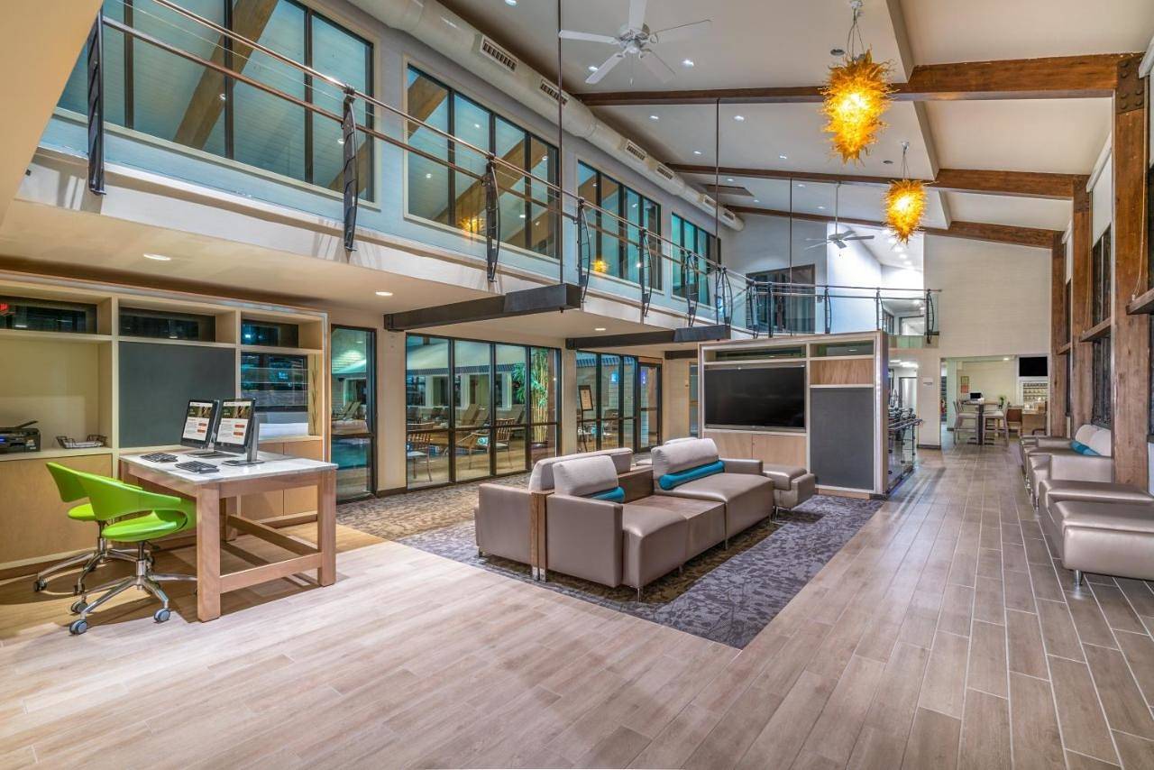 Holiday Inn Cape Cod - Hyannis by Ihg in Barnstable, Cape Cod