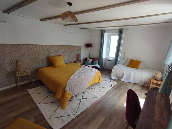 Location de vacances pour 3 personnes, avec Terrasse ainsi que Jardin et Vue à Campuac