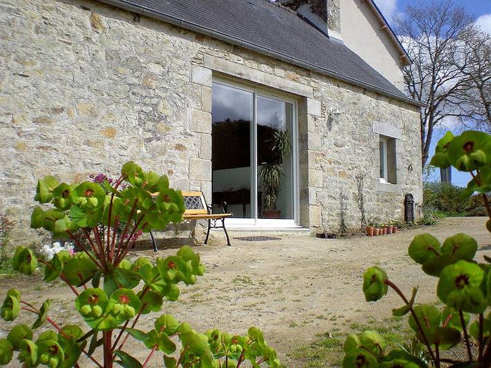 Gîte pour 5 personnes, avec terrasse et jardin, animaux acceptés à Plouénan