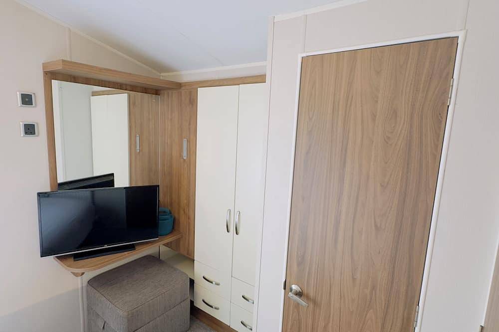 Fabulous 3 Bedroom Static Caravan at Billing Aquadrome in Northampton, Northamptonshire