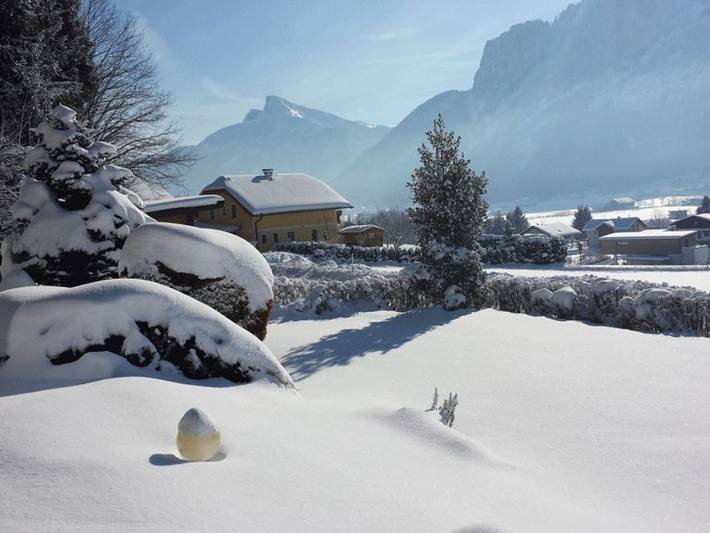 Ferienwohnung für 3 Personen, mit Balkon und Garten sowie Ausblick am Mondsee - 2