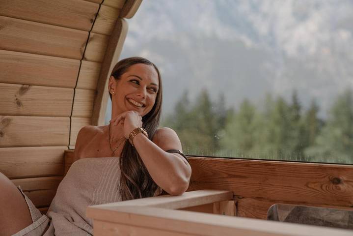Ferienwohnung für 9 Personen, mit Balkon und Garten in Werfen