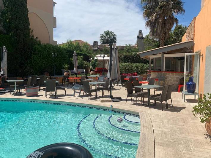 Hôtel pour 2 personnes, avec piscine et jardin