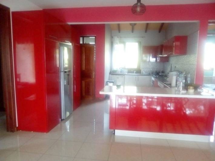 Chalet para 14 personas, con piscina además de jardín y jacuzzi, Familias con niños - 1