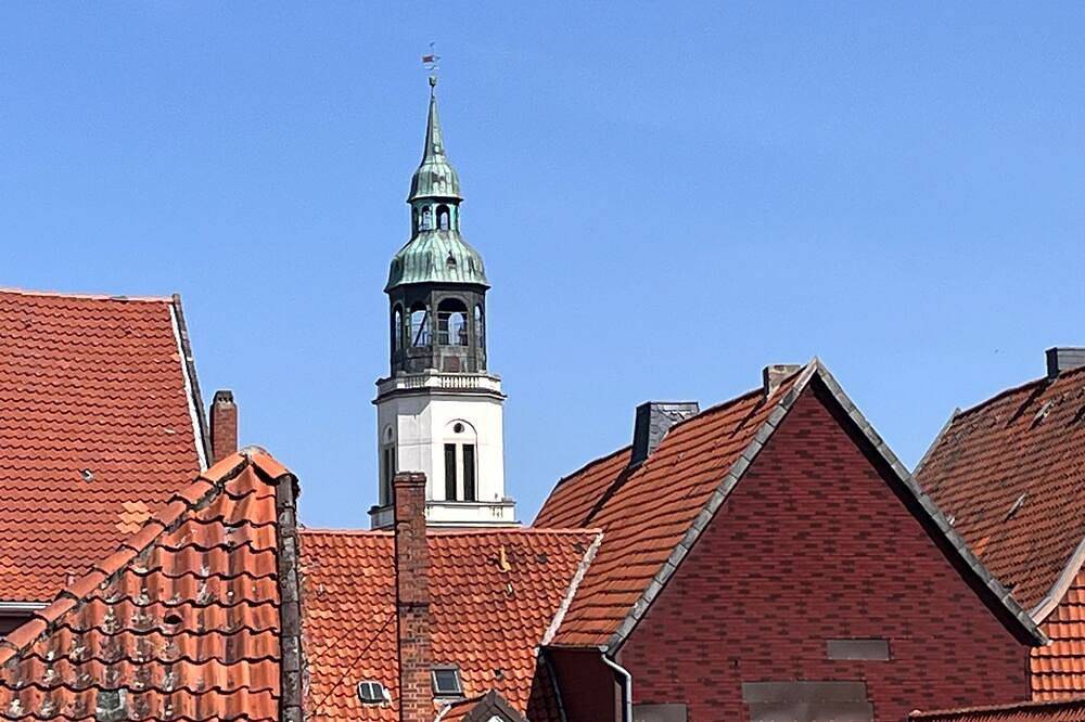Ganze Wohnung, Stilvoll eingerichtete Dachgeschosswohnung in Celle, Aller-Leine-Tal
