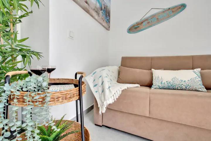 Entire studio, Vacation Studio '4ever1' with Wi-Fi and Air Conditioning in Corralejo, La Oliva