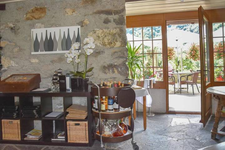 Hôtel pour 3 personnes, avec jardin et terrasse, animaux acceptés à Bex - 4