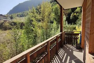 Gîte pour 6 personnes, avec balcon dans Station De Ski Pelvoux Vallouise