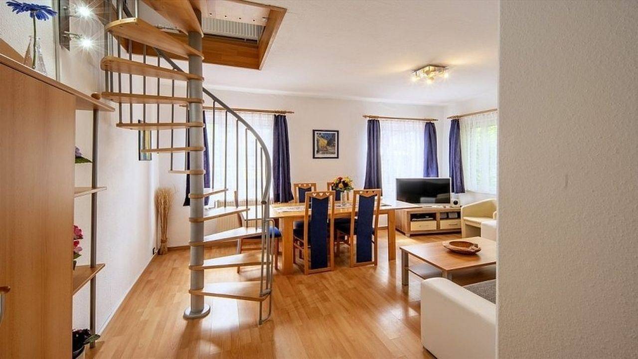 Ganze Ferienwohnung, Ferienwohnung für 8 Personen (95 m²) in Schalkenmehren in Schalkenmehren, Vulkaneifel