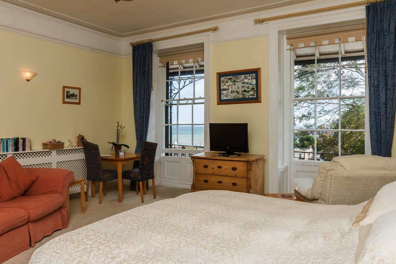 Dawlish - Two-Bedroom Suite with Sea View in Dawlish, Devon