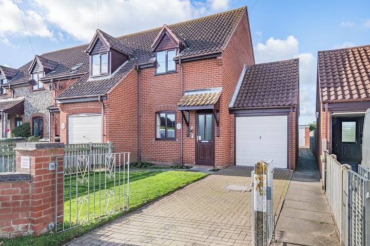 Cottage for 4 people, with garden, with pets in Sea Palling