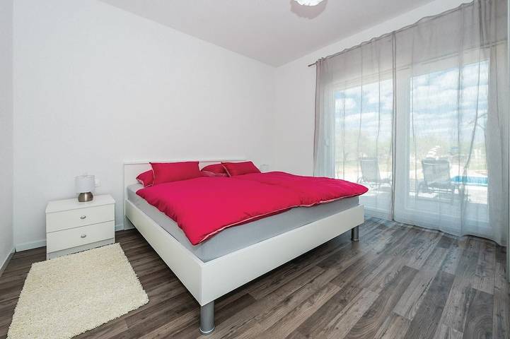 Cozy home in Drinovci in Dalmatinisches Zagora