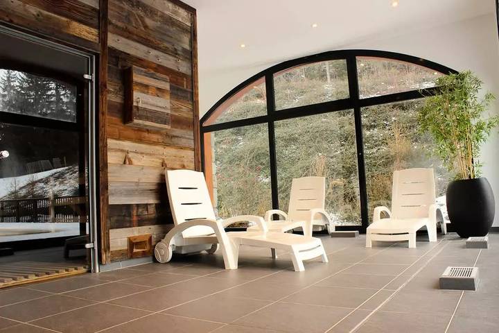 Chalet pour 6 personnes, avec piscine ainsi que balcon et sauna dans Val-Cenis - 4