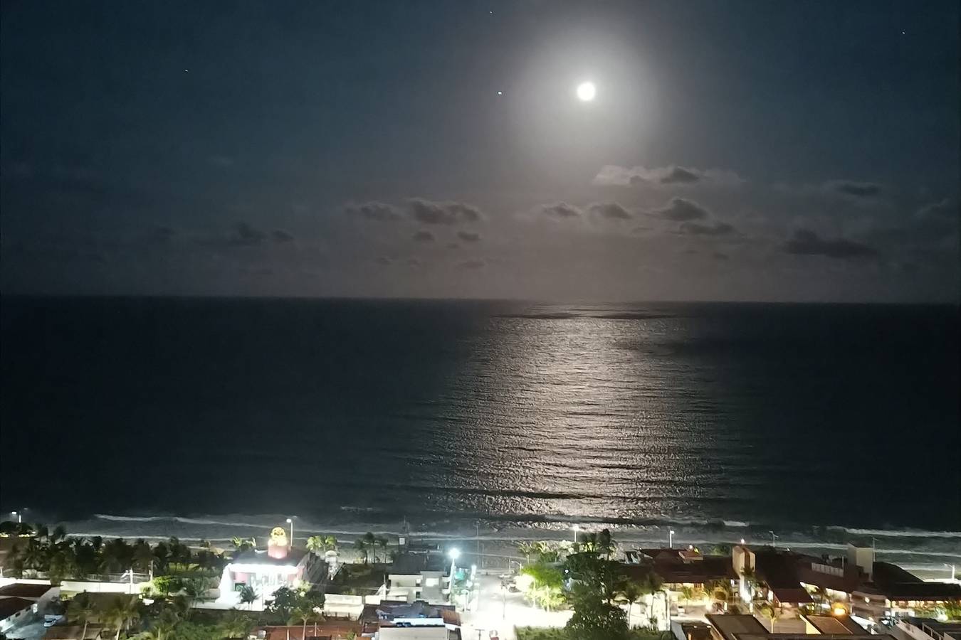 Ganze Ferienwohnung, 2 Bed Apartment Sleeps 4 - Pool & Private Garden in Natal, Litoral Potiguar