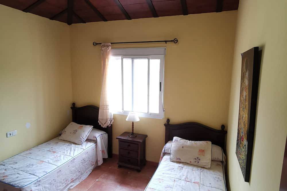 Landelijk Huis Met Zwembad. Chalet Alcazaba in Pizarra, Málaga Provincie
