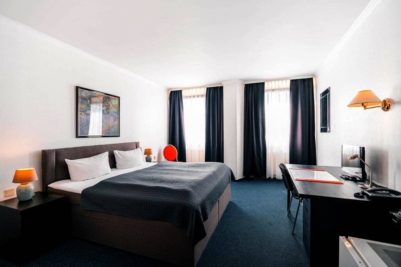 Hotel Berliner Bär in Tempelhof Berlin, Berlin