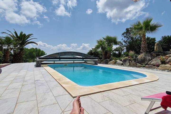 Location de vacances pour 2 personnes, avec piscine ainsi que terrasse et jardin à Loperhet - 4