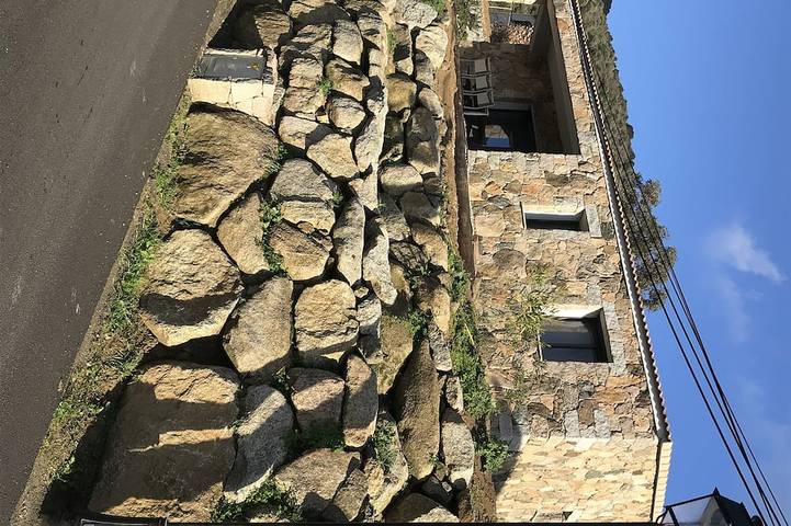 Gîte pour 4 personnes, avec terrasse à Santa-Maria-Figaniella