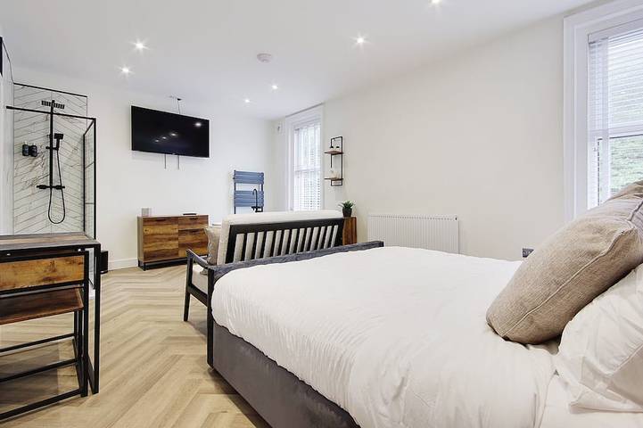 Ganze Wohnung, Superior-Suite-Eigenes Badezimmer-The Lara Bella Suite in Bournemouth, Südwestengland
