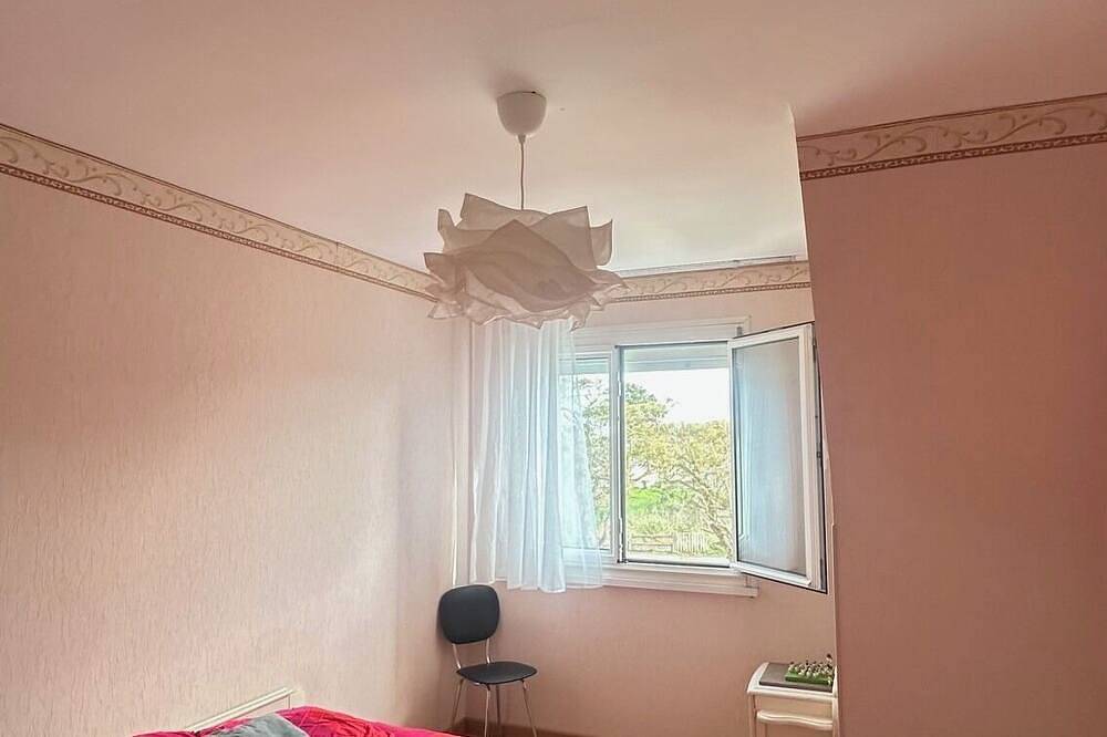 Family home in Gâvres, beach 150m away, comfort and relaxation, sleeps 6. in Gâvres, Côte des Mégalithes