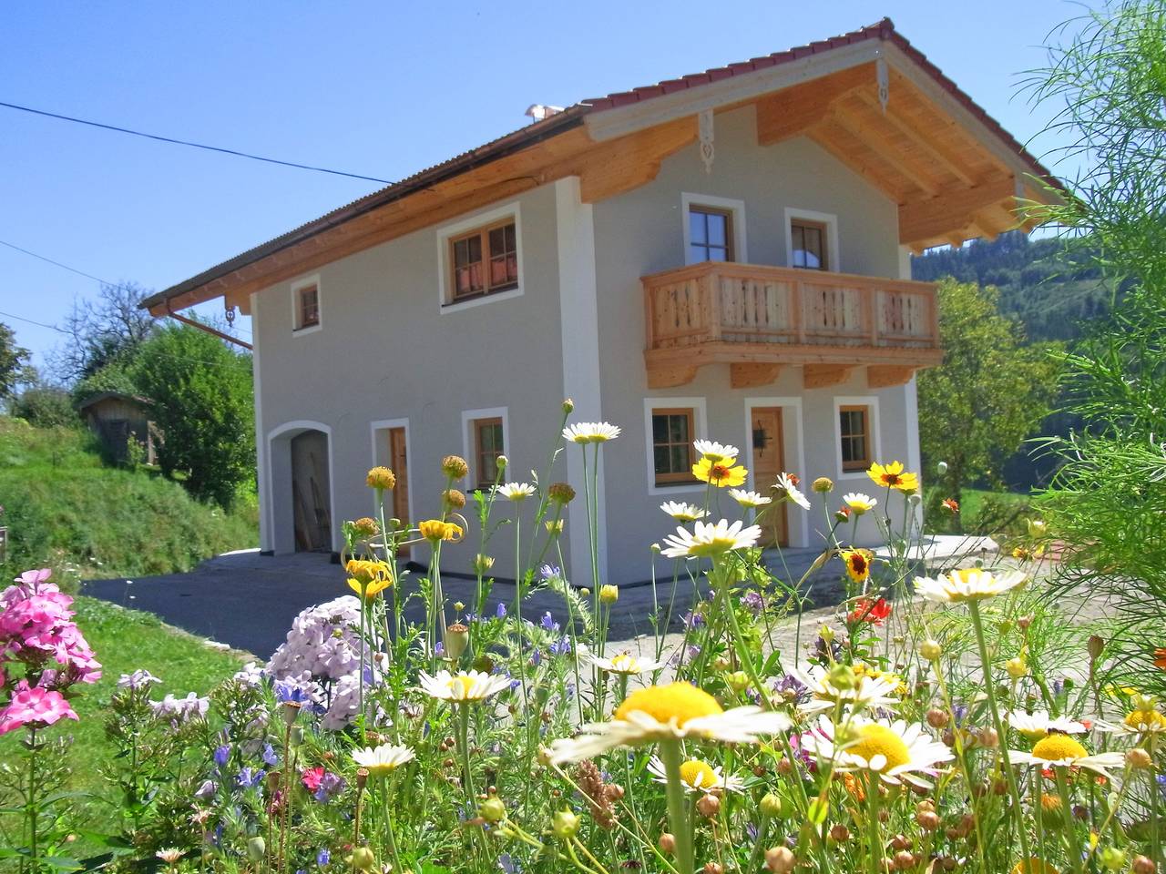 Ganze Ferienwohnung, Ferienwohnung szuahäusl - Ferienwohnung s´Zuahäusl 55 qm, separates Schlafzimmer, Süd- und Westbalkon in Aschau im Chiemgau, Chiemsee