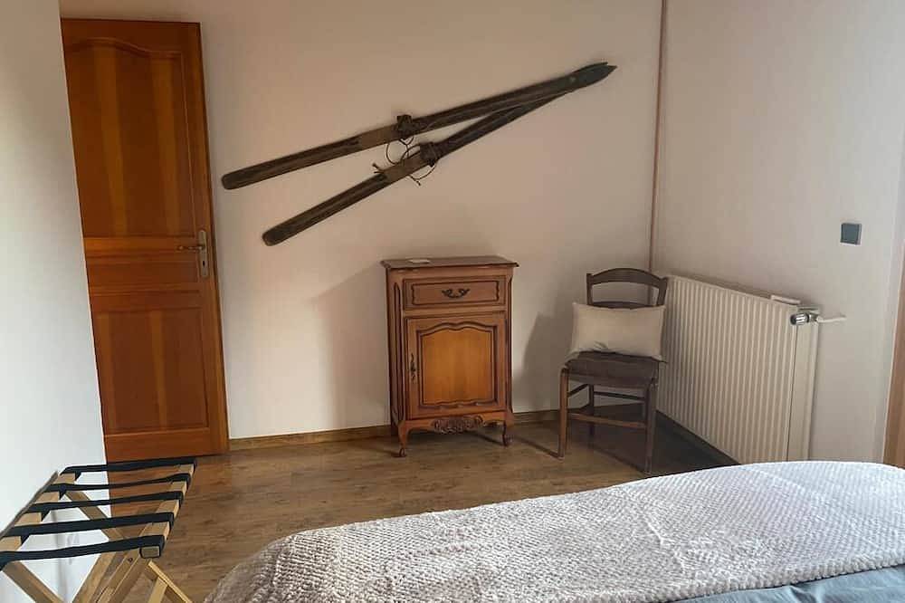 Family mountain chalet, Close to the Brasses ski slopes in Saint-Jeoire, Region Bonneville
