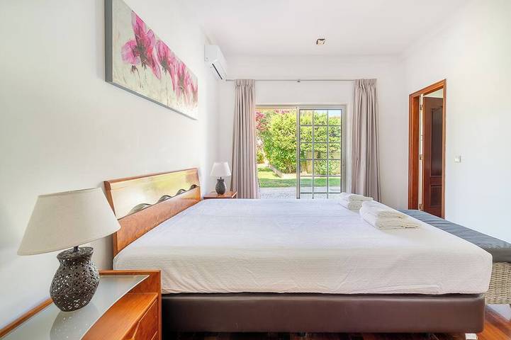 Villa Irene - Fantastische Villa mit privatem Pool in der Nähe von Strand und Golfplatz in Almancil, Parque Natural da Ria Formosa