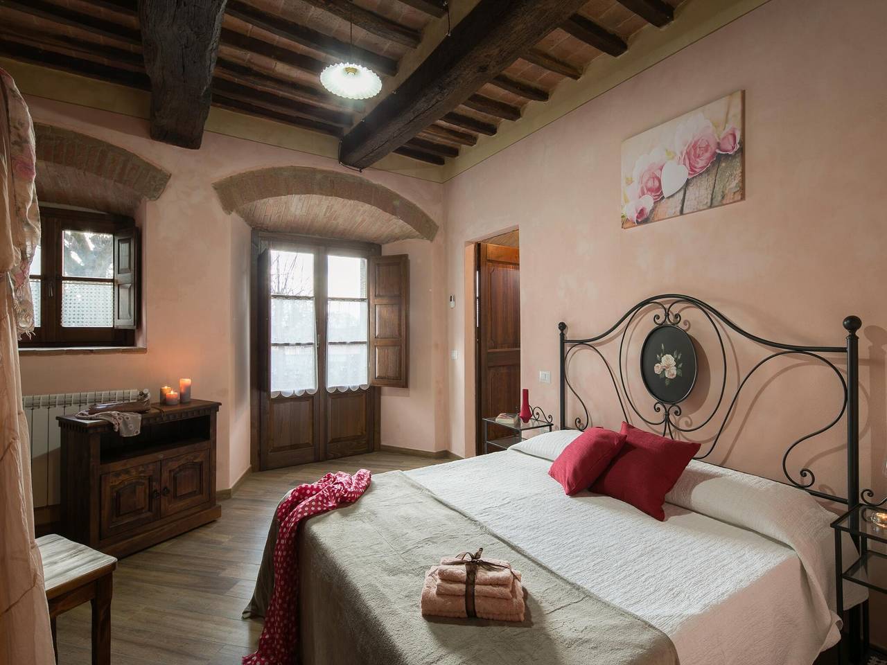 Casale in Toscana con piscina e panorama in Cortona, Provincia di Arezzo
