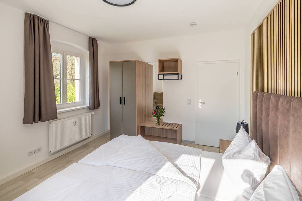 Ganze Wohnung, Gsw Gästewohnungen Karl-Marx-Straße 42, Whg 5 (2.Og li.) - Gsw Gästewohnungen in Guben, Cottbus und Umgebung