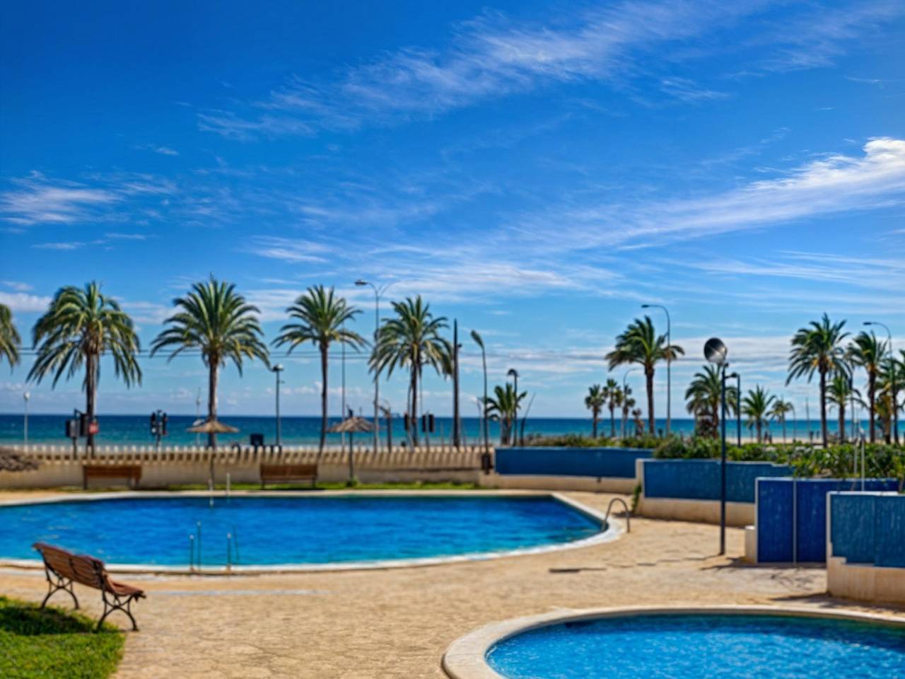 Apartamento vacacional entero, Apartamento Náutico 1ª Línea de Playa in El Barrio, San Juan Playa (Alicante)