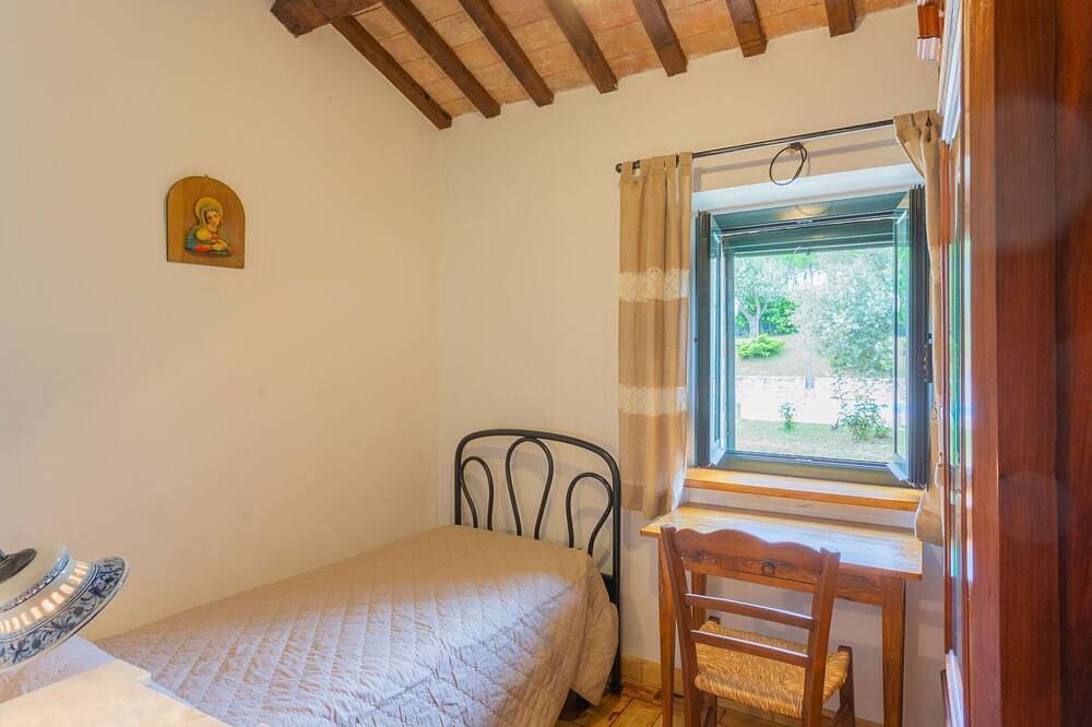 Maravillosa casa de vacaciones privada con A/C, piscina privada, Wifi, Tv, patio, aparcamiento in Penne, Provincia de Pescara