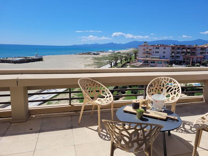 Gîte pour 6 personnes, avec piscine et terrasse à Canet-en-Roussillon - 4